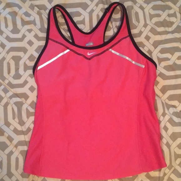 ⭐️SALE Set of 3 Nike and BCG Athletic Tank Tops - Picture 4 of 8